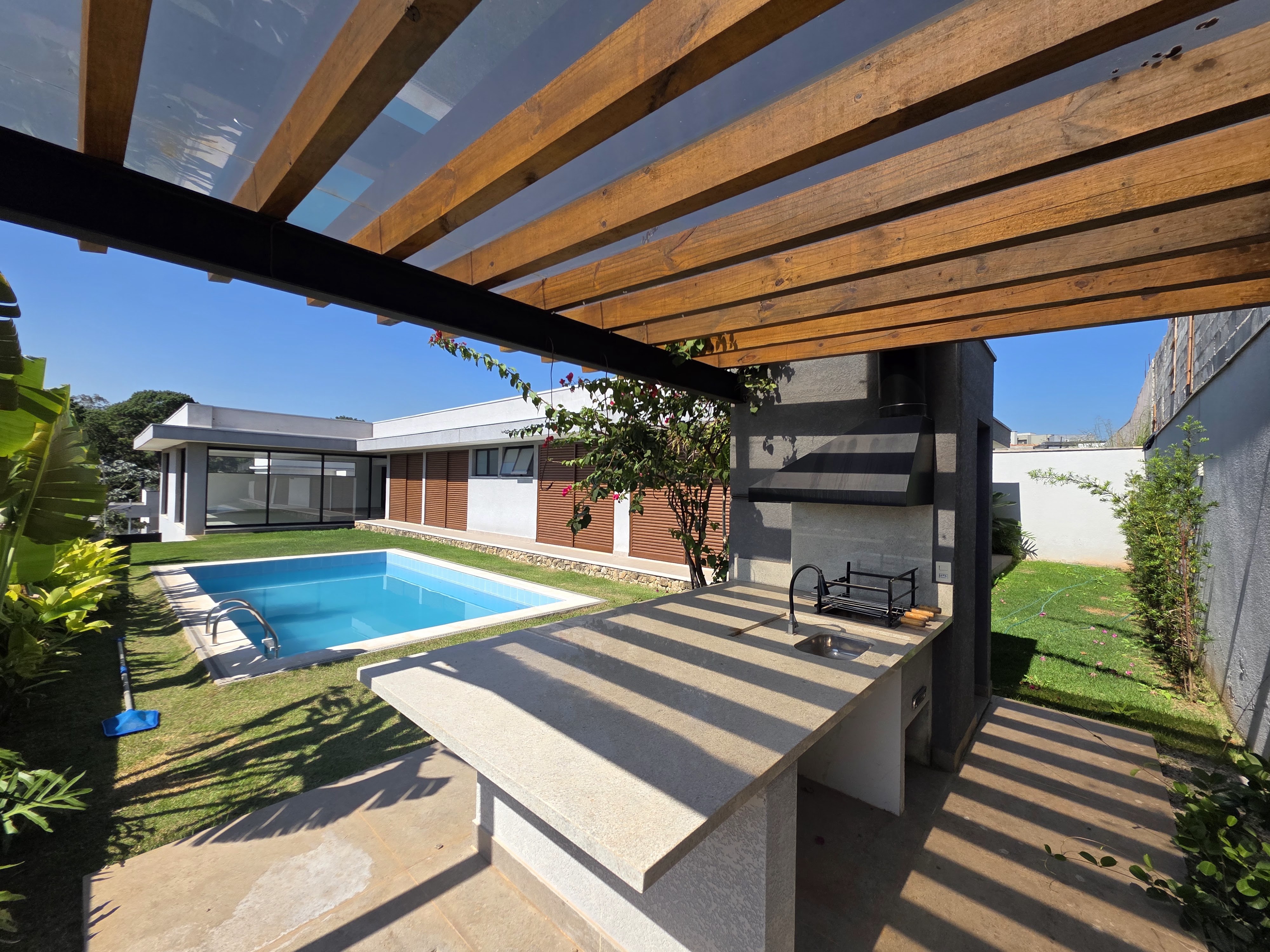 Excelente Casa À Venda Com 4 Quartos, Com 346 M² No Vintage Granja Viana
